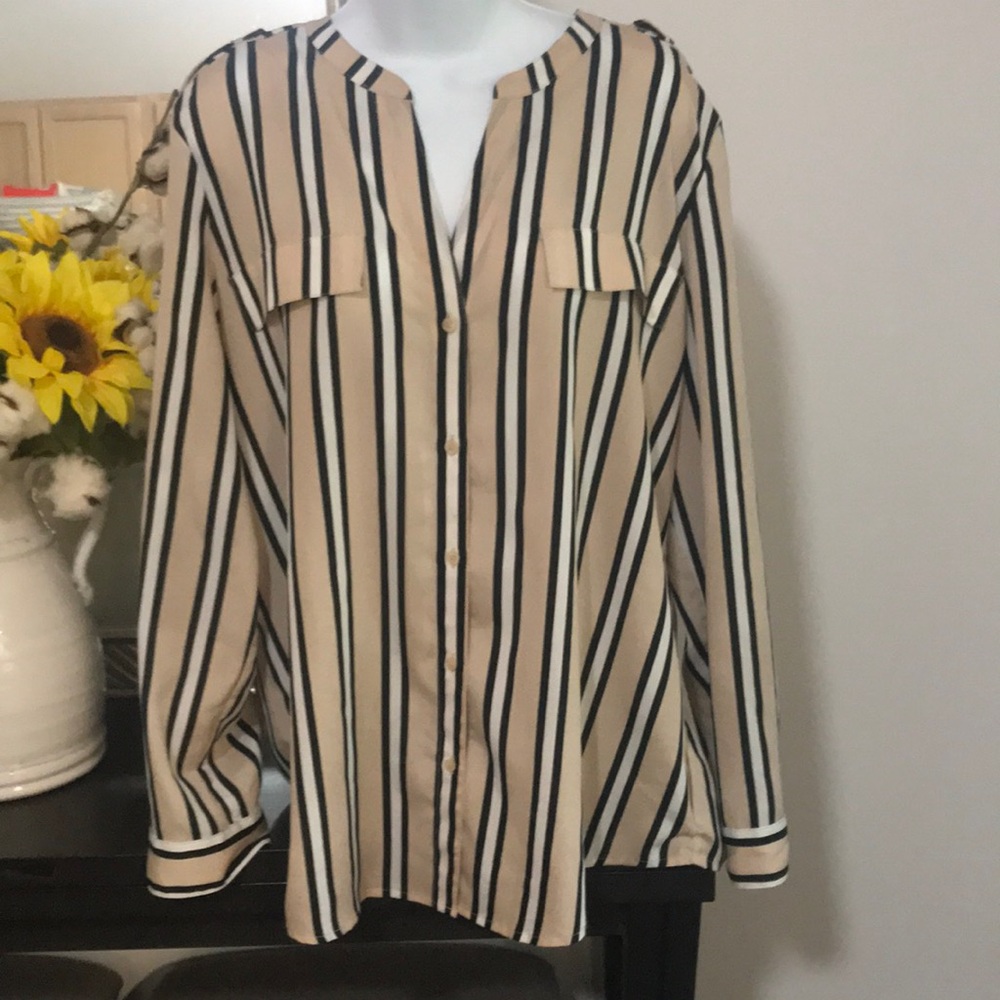 Calvin Klein Black and White Long Sleeve Button Down Shirt
